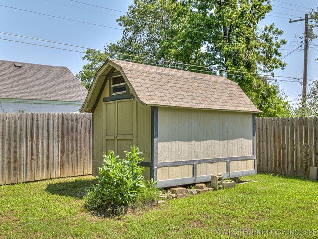 3215 W 41st St, Tulsa, OK 74107 - view of shed