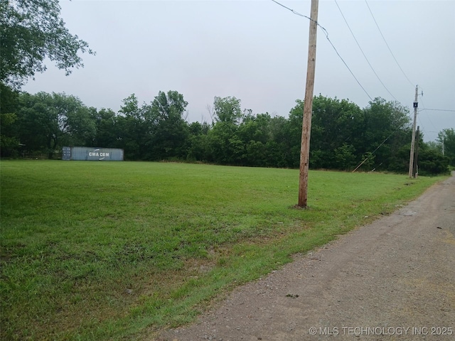 E Shawnee Ave, Nowata, OK 74048