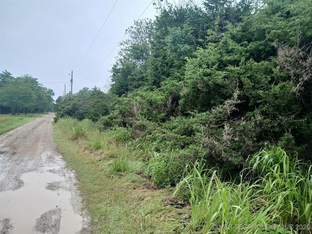 E Shawnee Ave, Nowata, OK 74048