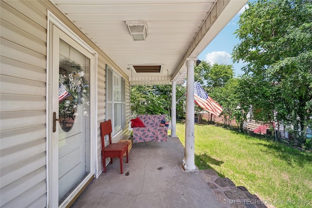 528 S Muskogee, Tahlequah, OK 74464 - view of covered porch