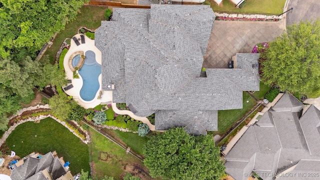5912 E 119th St, Tulsa, OK 74137 - aerial view of a pool