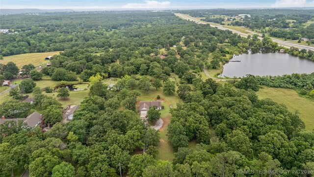 11587 W 86th St S, Sapulpa, OK 74066 - bird's eye view of a nearby body of water and a heavily wooded area