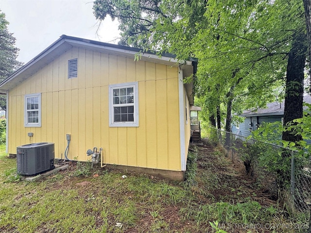 226 W Seneca St, Tahlequah, OK 74464 - view of home's exterior featuring central air condition unit