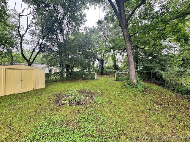 226 W Seneca St, Tahlequah, OK 74464 - view of yard