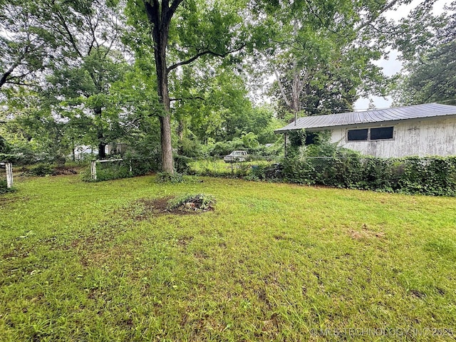 226 W Seneca St, Tahlequah, OK 74464 - view of yard