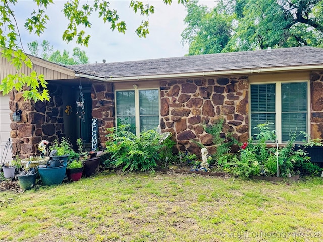 14009 S 295th E Ave, Coweta, OK 74429 - view of front of house with stone siding and a front yard