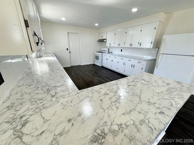 26037 S 520th Rd, Park Hill, OK 74451 - kitchen featuring white appliances, dark wood-style floors, recessed lighting, a sink, and white cabinetry