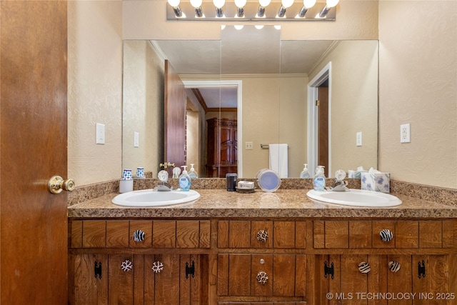 31401 S 620th Rd, Grove, OK 74344 - full bath featuring double vanity, ornamental molding, and a textured wall