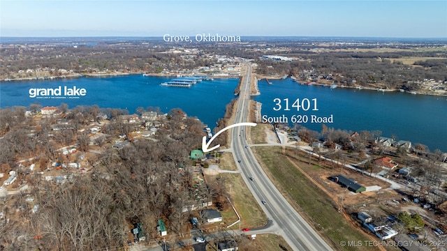 31401 S 620th Rd, Grove, OK 74344 - aerial view of property and surrounding area featuring a large body of water