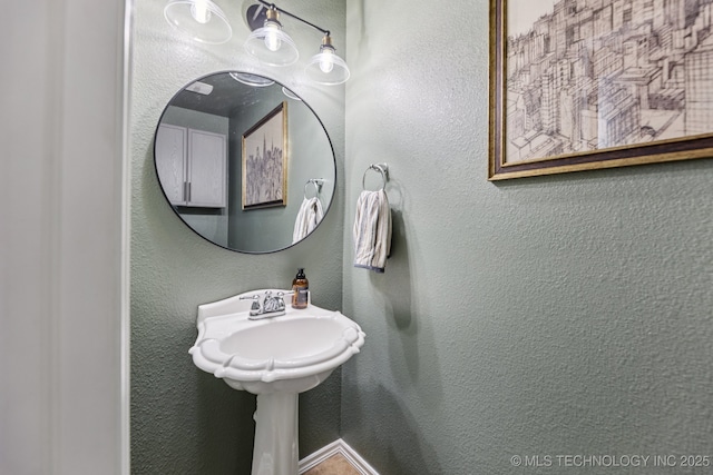 14201 E 101st St, Owasso, OK 74055 - bathroom with a textured wall