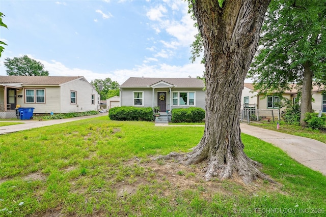 3508 E 30th St, Tulsa, OK 74114 - view of front of property with a front lawn