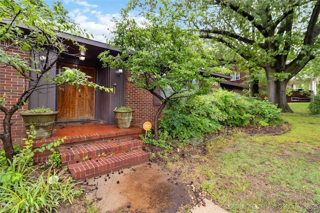 2506 Haskell Blvd, Muskogee, OK 74403 - doorway to property with brick siding