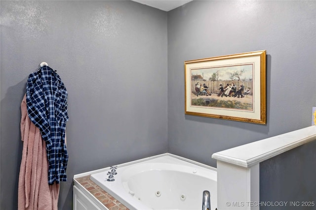2506 Haskell Blvd, Muskogee, OK 74403 - full bathroom featuring a whirlpool tub