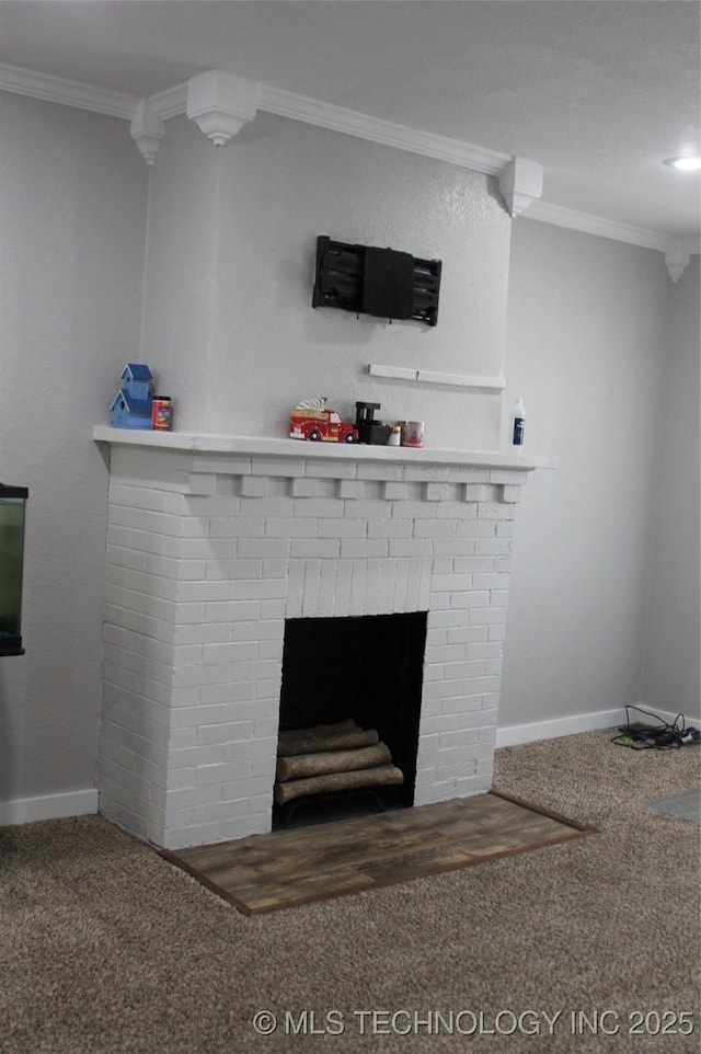 400 E Comanche, Mcalester, OK 74501 - detailed view of crown molding, carpet flooring, and baseboards
