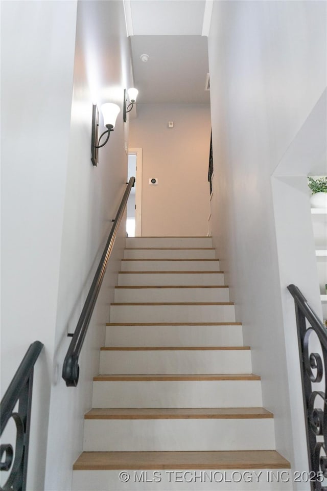 3816 E 117th Pl, Tulsa, OK 74137 - view of stairs