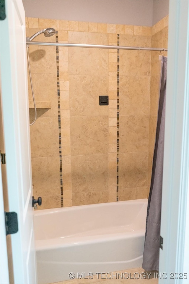 3816 E 117th Pl, Tulsa, OK 74137 - bathroom with shower / tub combo with curtain