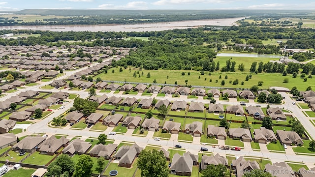 3012 W Mobile St, Broken Arrow, OK 74011 - aerial perspective of suburban area featuring a large body of water