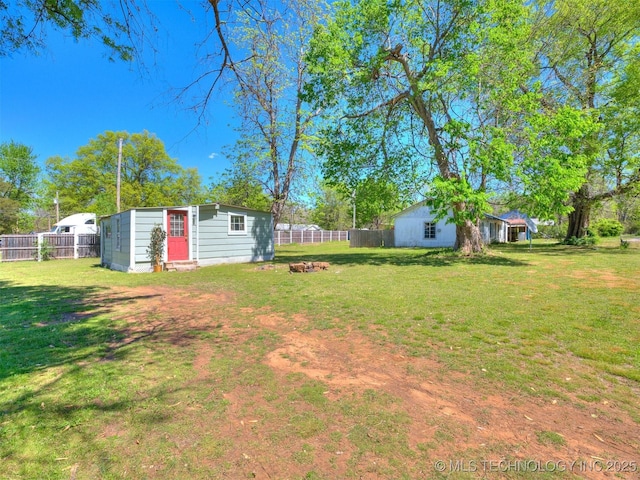 31229 E 682nd Rd, Wagoner, OK 74467 - view of yard with an outbuilding