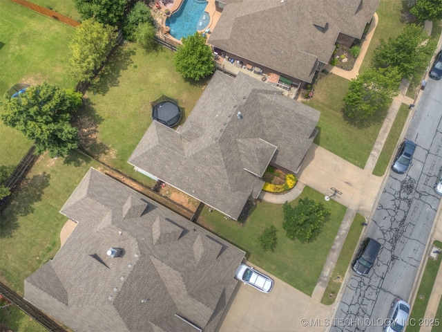 5006 S 164th E Ave, Tulsa, OK 74134 - aerial view of a pool area