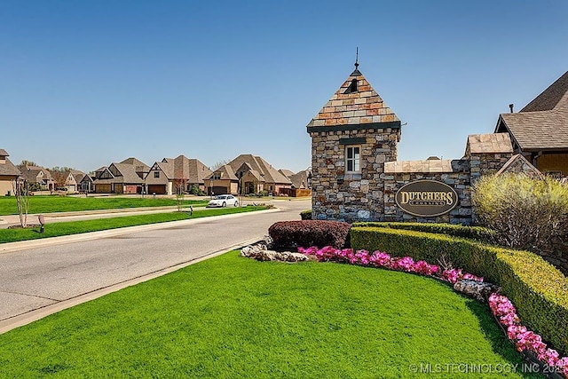 2508 E 140th Pl S, Jenks, OK 74008 - community sign with a residential view and a yard