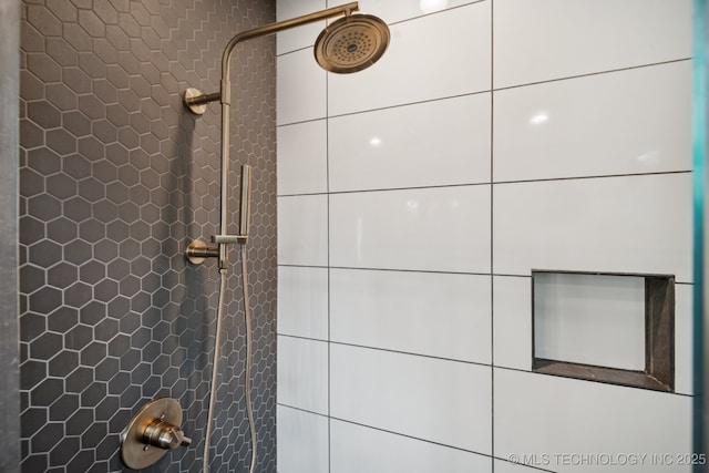 1611 S Lewis Pl, Tulsa, OK 74104 - bathroom view of tiled shower