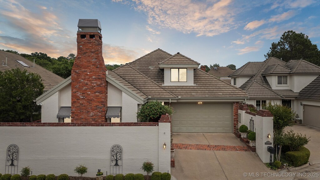 4817 S Yorktown Pl, Tulsa, OK 74105 - photo 1