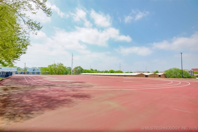 410 W 7th St Unit 1029, Tulsa, OK 74119 - view of basketball court with community basketball court