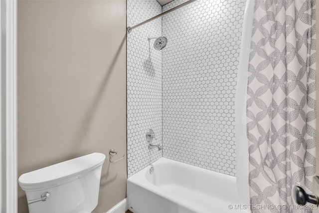 3805 S Tamarack Ave, Broken Arrow, OK 74011 - bathroom with toilet and shower / bath combination with curtain