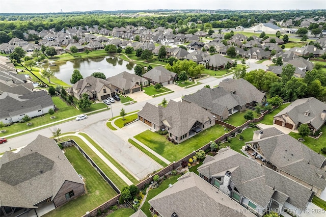 3805 S Tamarack Ave, Broken Arrow, OK 74011 - aerial view of residential area featuring a large body of water