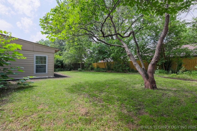 2604 W Broadway St, Broken Arrow, OK 74012 - view of yard