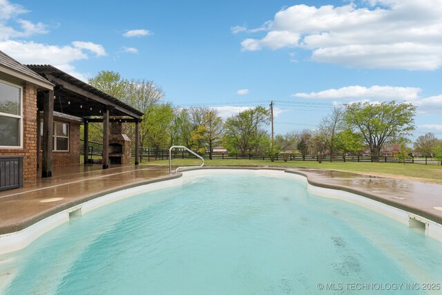16121 E 78th St, Owasso, OK 74055 - view of pool featuring a fenced backyard