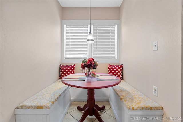 700 D St NW, Ardmore, OK 73401 - dining room with breakfast area and light tile patterned flooring