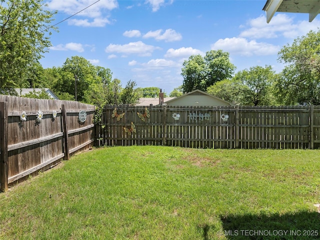 700 D St NW, Ardmore, OK 73401 - view of fenced backyard