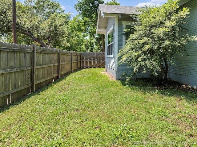 700 D St NW, Ardmore, OK 73401 - view of fenced backyard