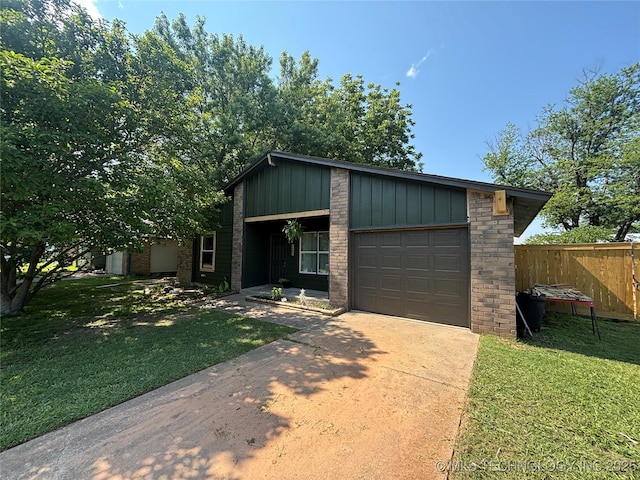 722 W Commercial St, Broken Arrow, OK 74012 - photo 1