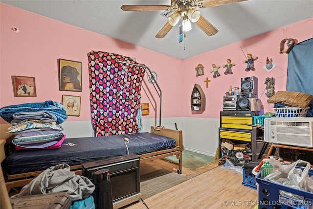 6721 Swayback, Sulphur, OK 73086 - recreation room with wood finished floors and a ceiling fan