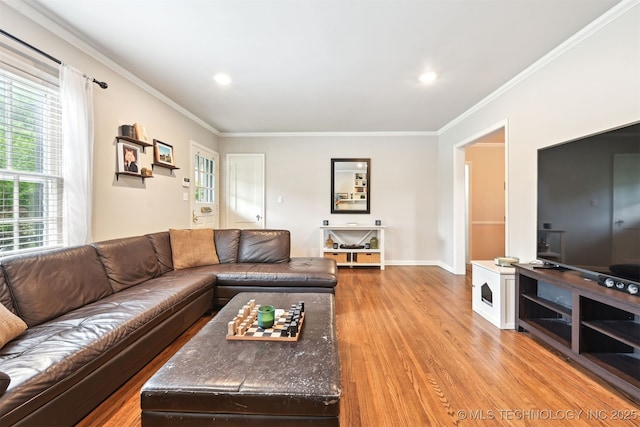 3510 E 21st Pl, Tulsa, OK 74114 - living room with light wood-style flooring, crown molding, baseboards, and recessed lighting