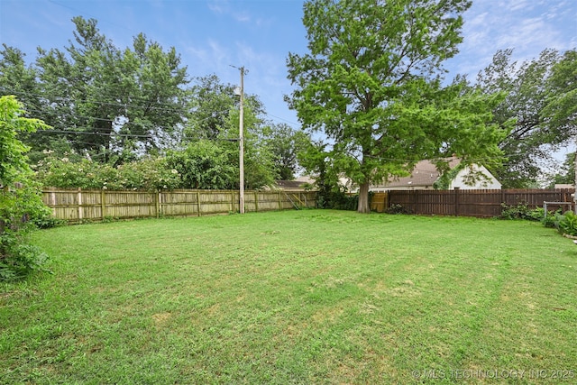 3510 E 21st Pl, Tulsa, OK 74114 - view of yard