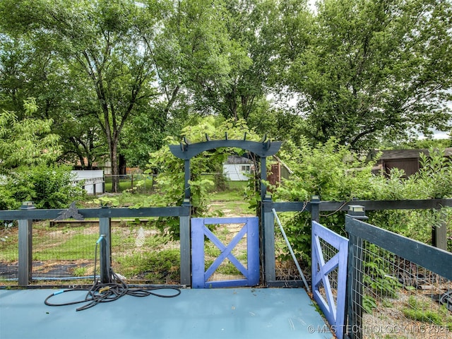 25206 E 64th St, Broken Arrow, OK 74012 - view of gate
