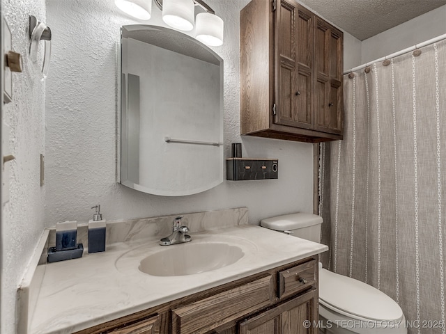 25206 E 64th St, Broken Arrow, OK 74012 - bathroom featuring vanity, toilet, a textured wall, a textured ceiling, and a shower with shower curtain