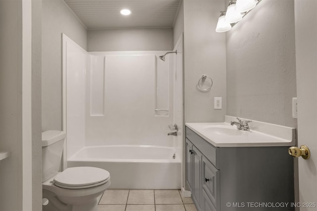 637 S Mounds St, Sapulpa, OK 74066 - full bathroom with toilet, vanity, tile patterned flooring, and shower / bathtub combination