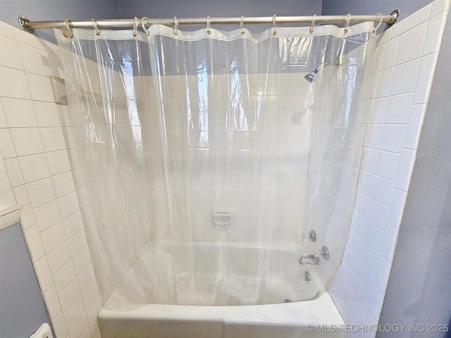 1306 E Shawnee St, Tahlequah, OK 74464 - full bathroom with shower / bathtub combination with curtain