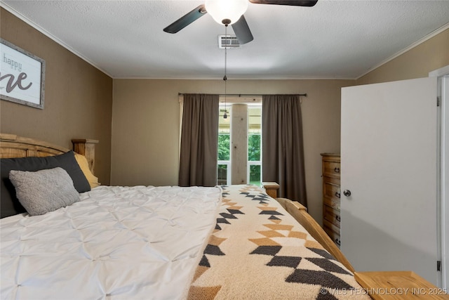 616 S Schlegel, Cushing, OK 74023 - bedroom featuring ornamental molding and a ceiling fan