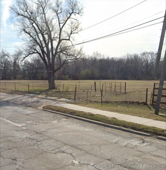 2240 E Apache St N, Tulsa, OK 74110