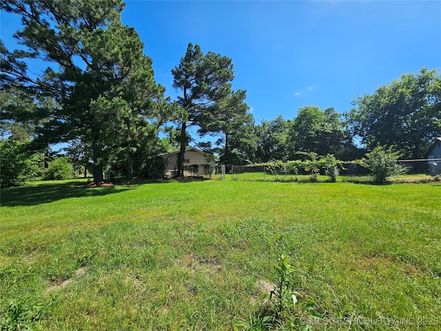 2700 N Witte St, Poteau, OK 74953 - view of yard