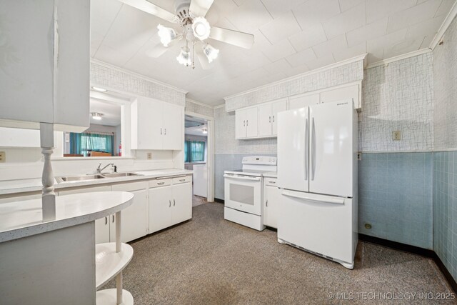 915 N Boudinot Ave, Dewey, OK 74029 - kitchen featuring white appliances, a sink, crown molding, light countertops, and ceiling fan