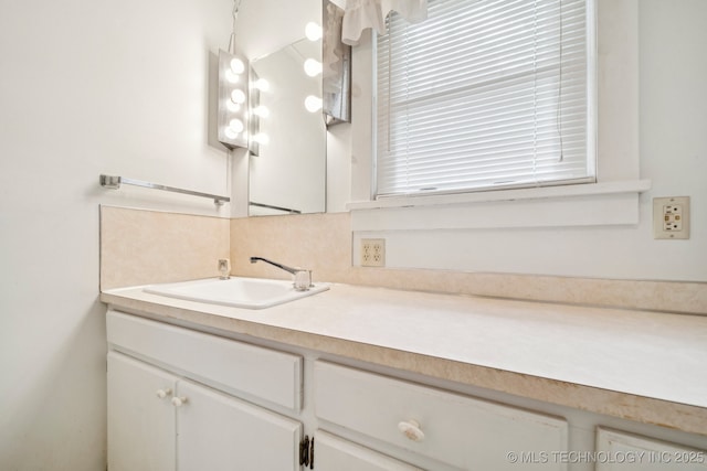 915 N Boudinot Ave, Dewey, OK 74029 - bathroom featuring vanity