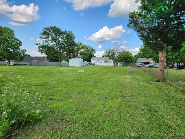307 N W St, Mcalester, OK 74501 - view of yard
