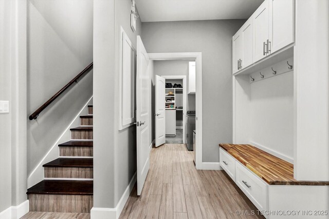 30185 N 3994th Dr, Ramona, OK 74061 - mudroom featuring baseboards and light wood-style flooring