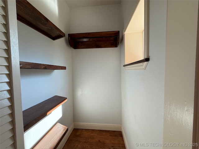 2109 Delaware St, Muskogee, OK 74403 - spacious closet with wood finished floors